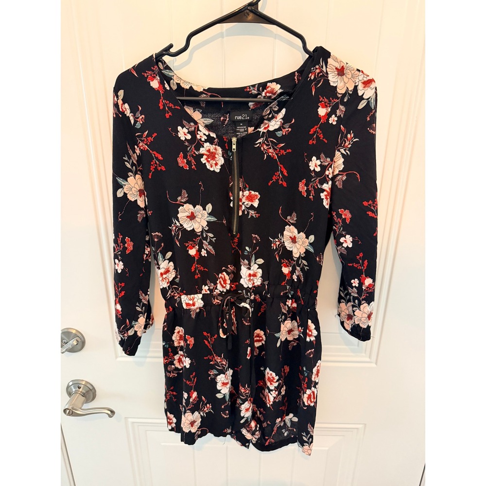 Rue21 Womens Floral Half Zip Romper Black Red White Rayon Size Medium